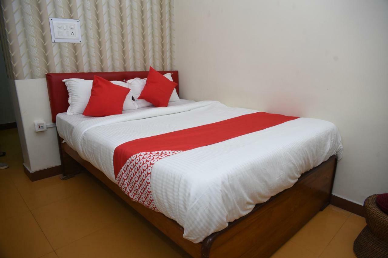 Oyo 45320 Hotel Mars Agartala Kültér fotó